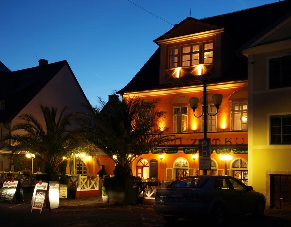 Penzion - Restaurant U Zamku Becov nad Teplou Ngoại thất bức ảnh