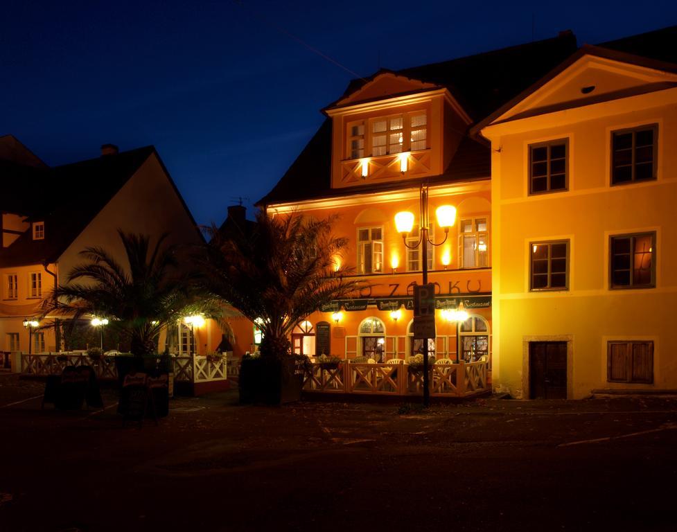 Penzion - Restaurant U Zamku Becov nad Teplou Ngoại thất bức ảnh