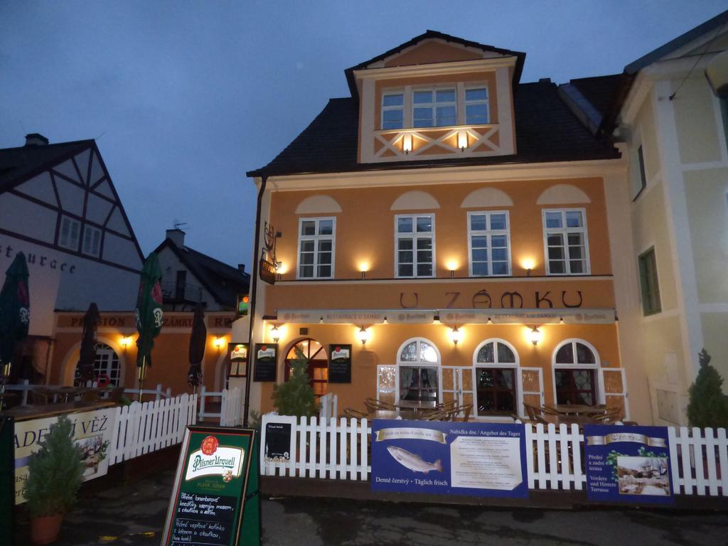 Penzion - Restaurant U Zamku Becov nad Teplou Ngoại thất bức ảnh